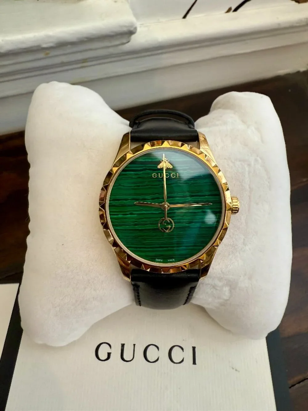GUCCI Men's Green Quartz and Black Leather Watch